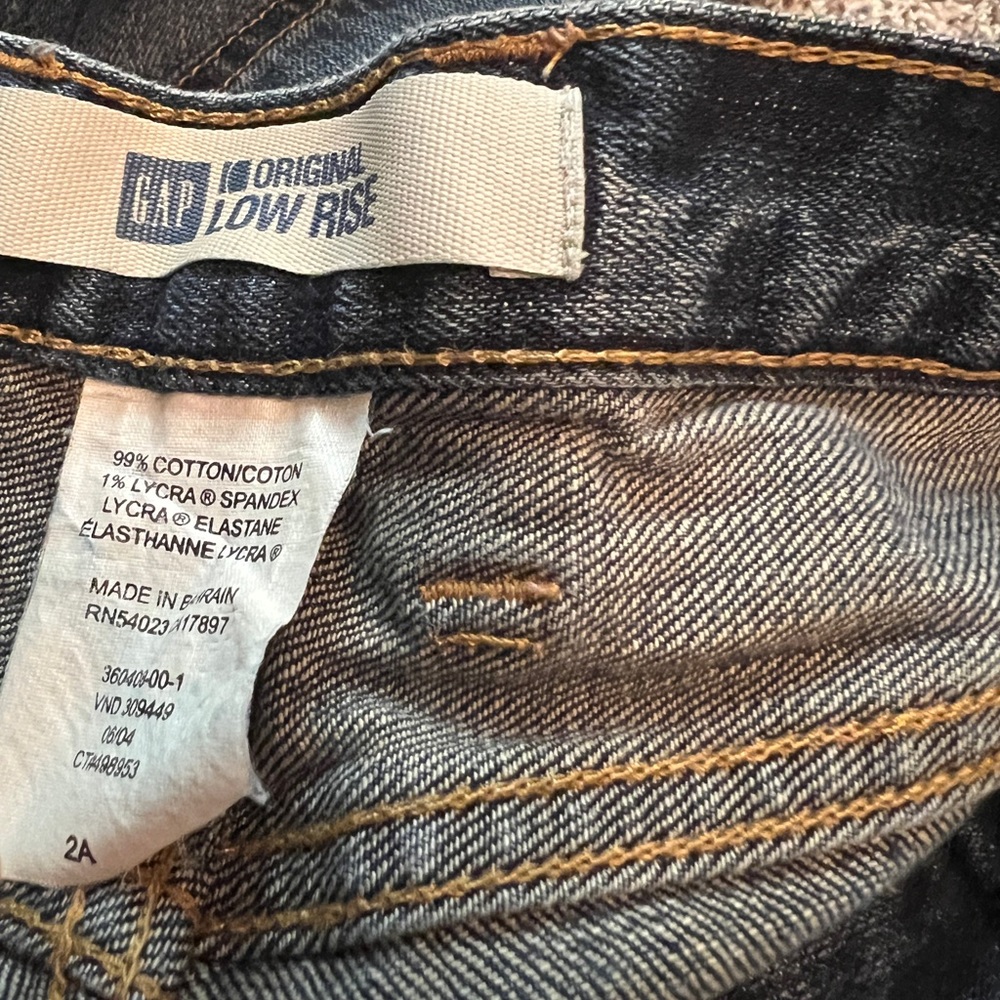 GAP Low Rise Capris - Picture 3 of 3